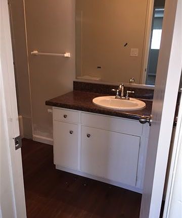 4th image of 1084 Bonita St