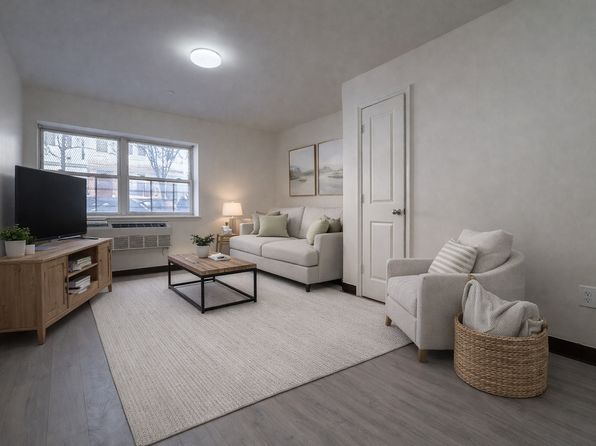 2460 Belmont Ave #1