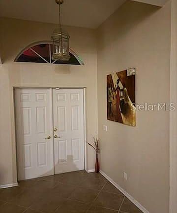 4th image of 706 Canterbury Cir