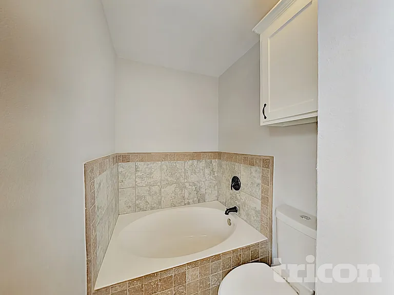 4000 Sapphire Ln — Photo 12
