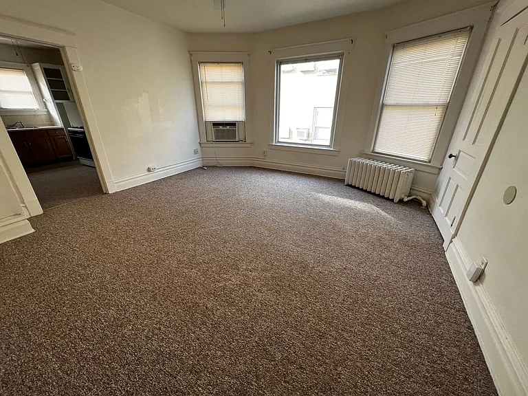 1403 Charleston Ave E — Photo 10