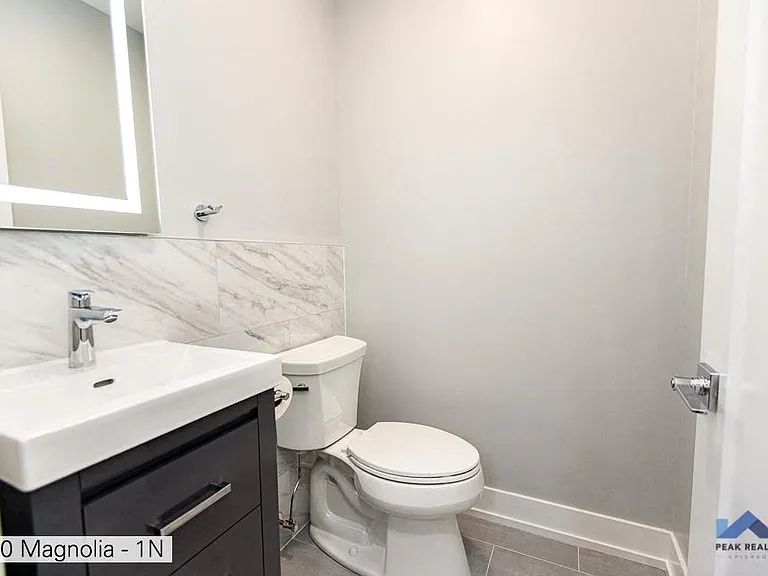 5300 N Magnolia Ave — Photo 5