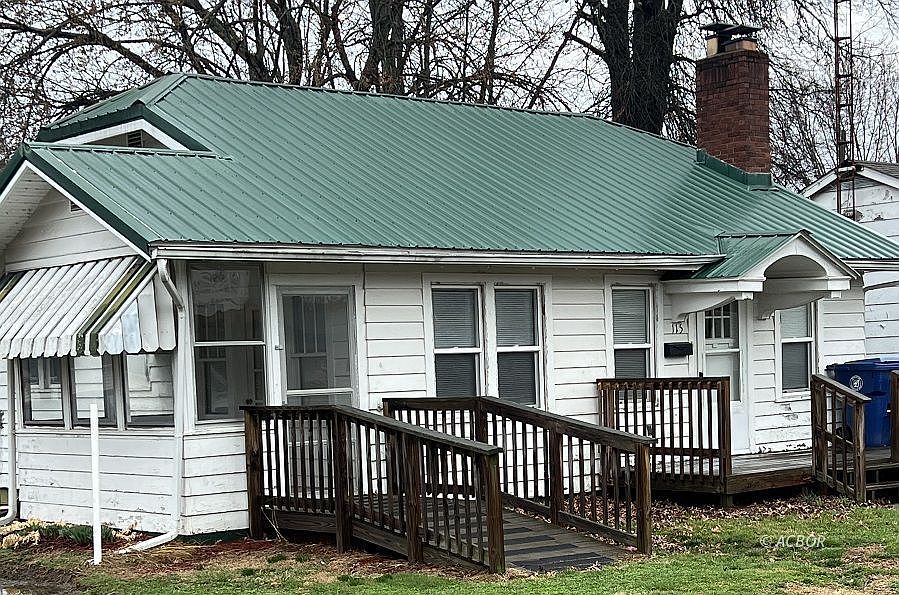 1st image of 115 N Ohio Ave