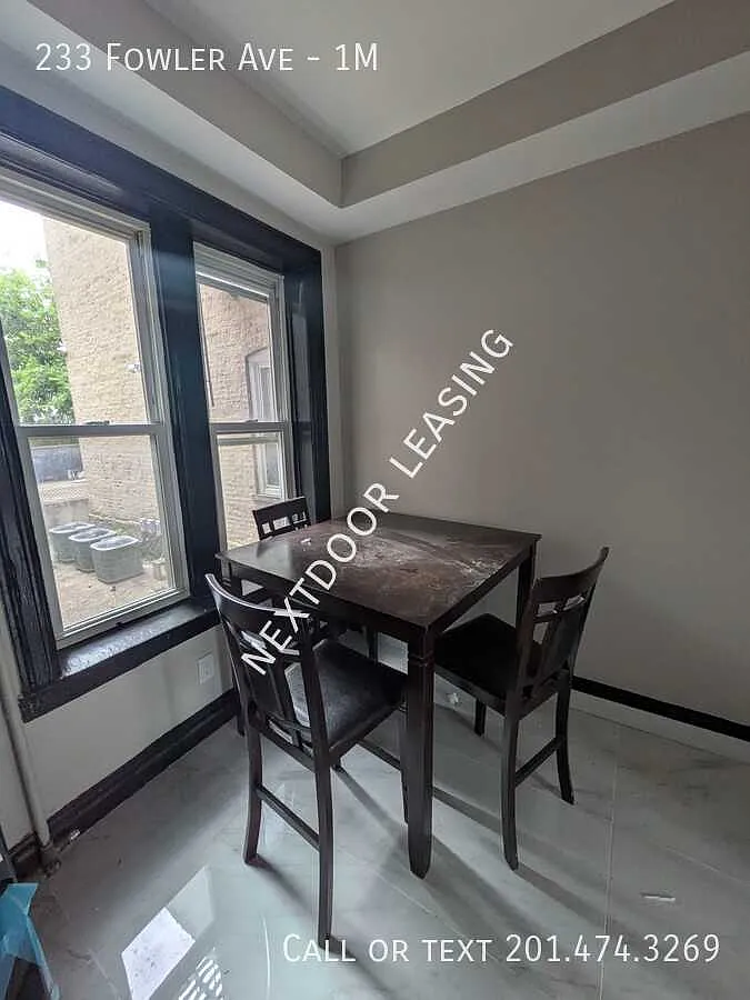 233 Fowler Ave — Photo 3