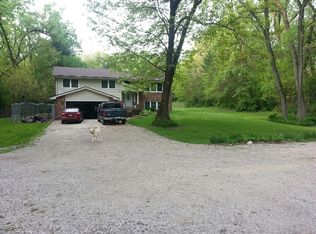 2755 N Lincoln Lake Dr, Coal City, IL 60416