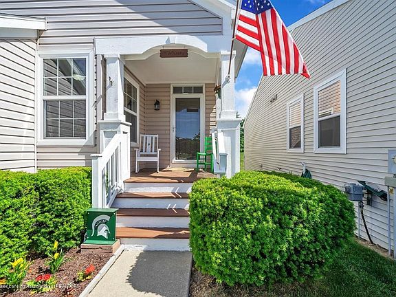 3rd image of 6875 Cotswald Dr #6