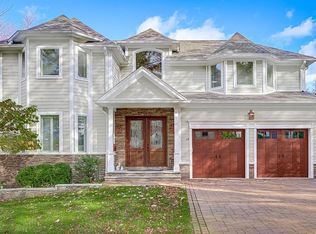 49 Benton Rd, Paramus, NJ 07652