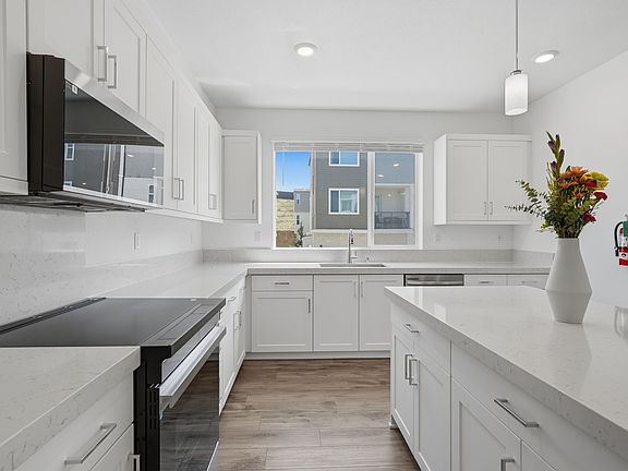 3rd image of 850 Kili St #7-1-1