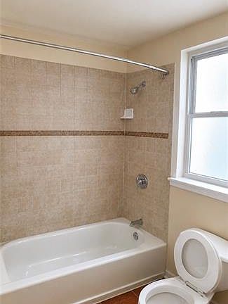 5th image of 3035 Delachaise St
