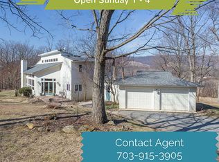 17531 Mariah Mountain Ln, Round Hill, VA 20141