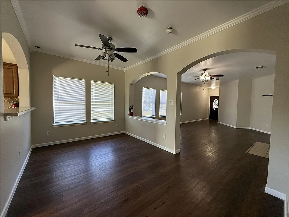 224 Dark Horse Ln