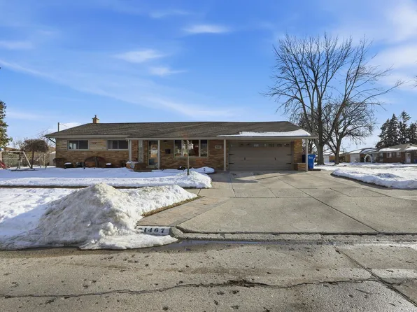 31467 Wellston Dr, Warren, MI 48093