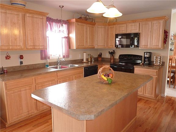 2nd image of 8007 Joss Farm Way