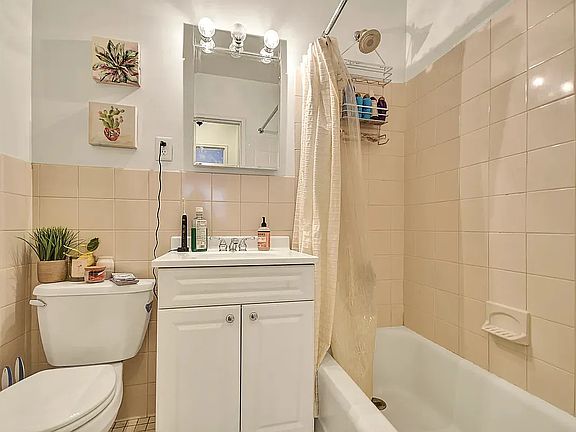 5th image of 245 E 35th St APT 9D