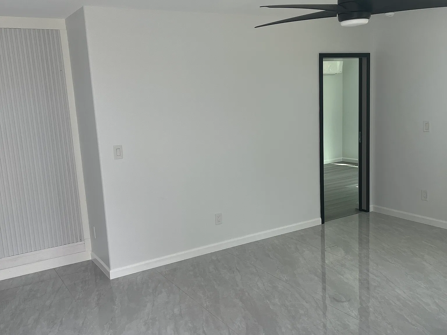 1 bed, 450 sqft, $2,050 — Photo 2