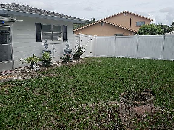 2nd image of 2729 Nautilus Dr