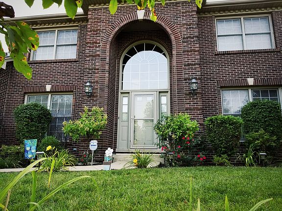 2nd image of 24338 W Golden Eagle Dr