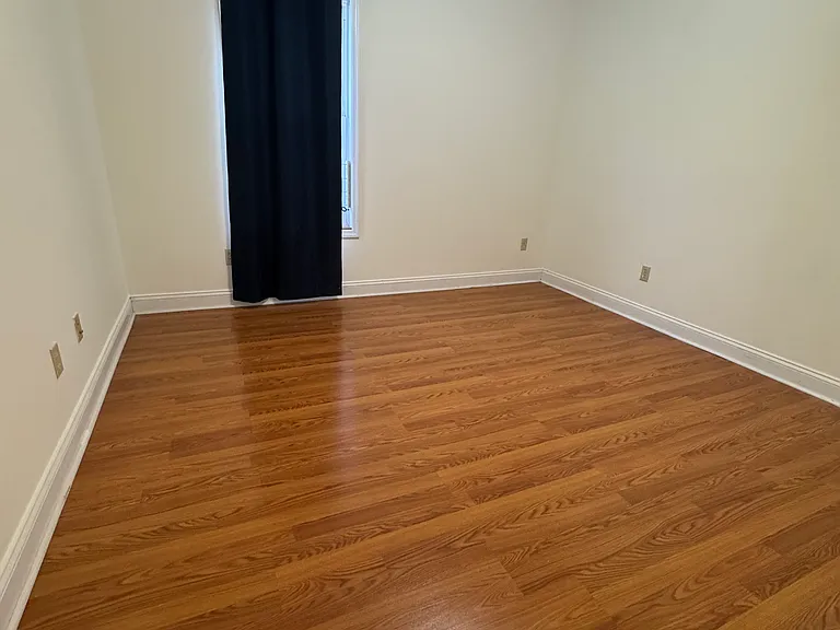 405 Ellison St — Photo 12