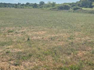 138 Savannah Dr, Poplar Grove, IL 61065