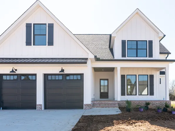 Maybrook Plan, Paxton Pointe