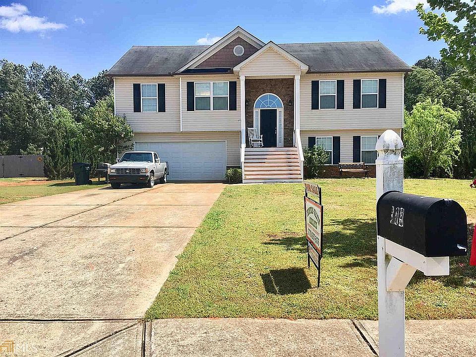 2nd image of 909 Anna Marie Ln