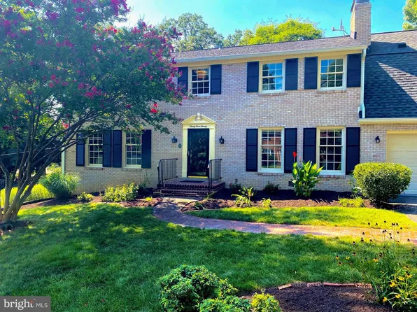 9320 Fairfax St, Alexandria, VA 22309