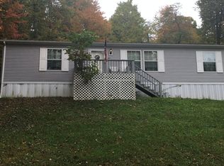 106 Hillcrest Dr, Philippi, WV 26416