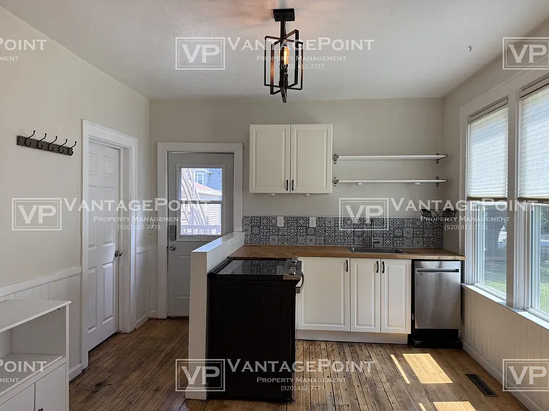 117 S Oakland Ave — Photo 5