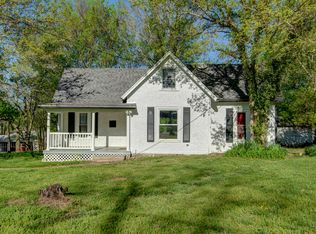 809 N Marshall St, Marshfield, MO 65706
