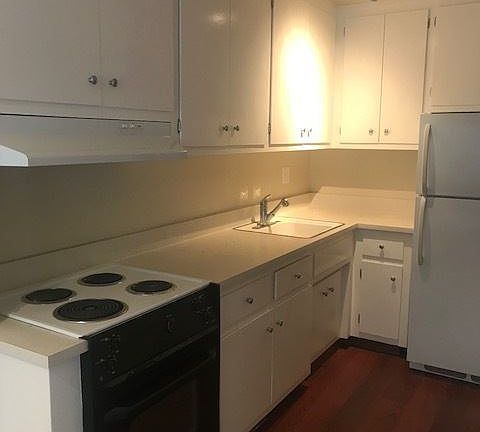 4th image of 1463 Oak Grove Ave
