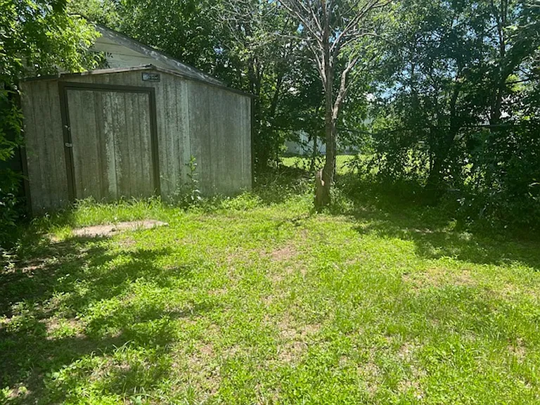 408 Arch St — Photo 19