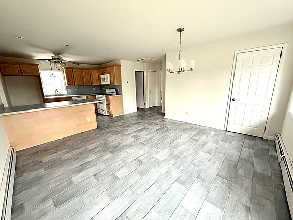 3rd image of 227 Teal Rd