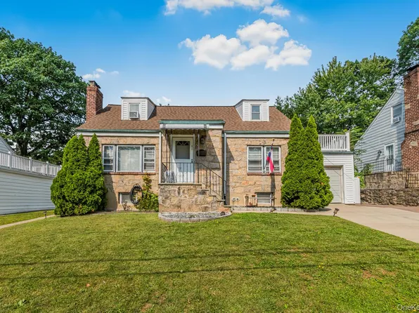 41 Maple Place, Yonkers, NY 10704