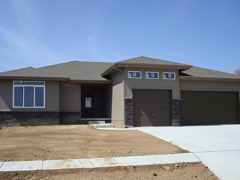 1st image of 2728 N 190th St