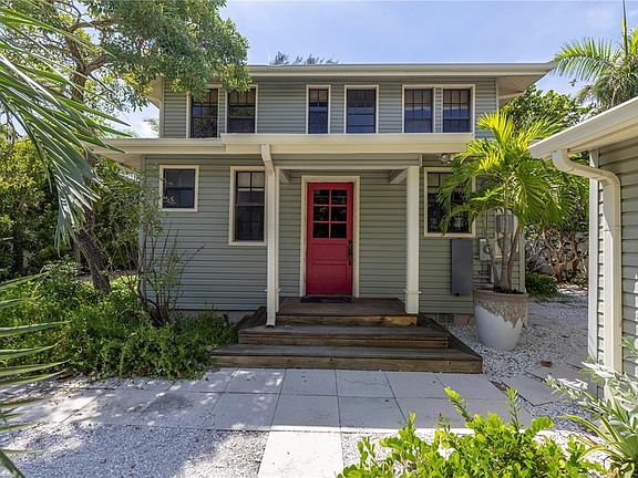 2nd image of 516 Gulf Blvd