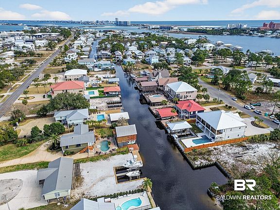 2nd image of 26563 Carondelette Dr
