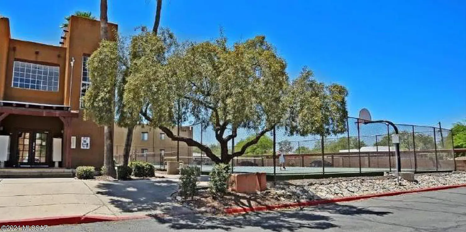 1 bed, 475 sqft, $900 — Photo 2
