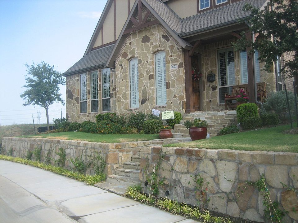 1st image of 2733 Hundred Knights Dr