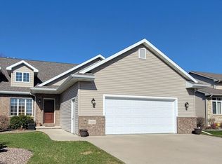 N9039 Spring Valley Rd, Menasha, WI