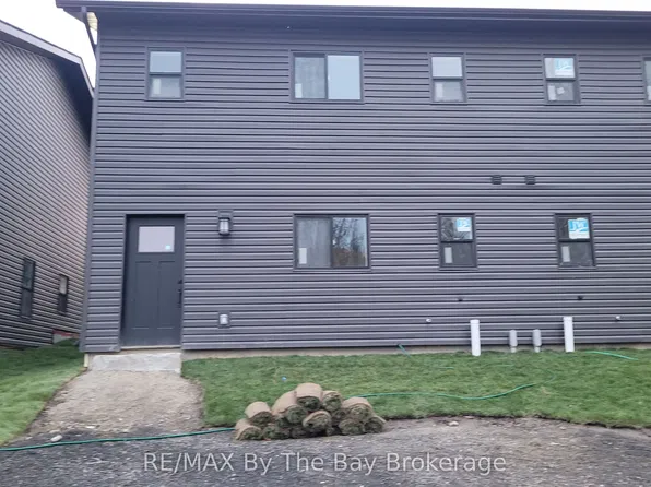 436 5th Ave #1, Tay, ON L0K 1R0