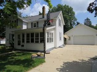 1147 River Dr, Watertown, WI 53094