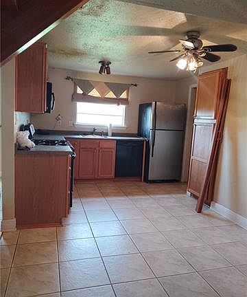 4th image of 3603 E Louisiana State Dr