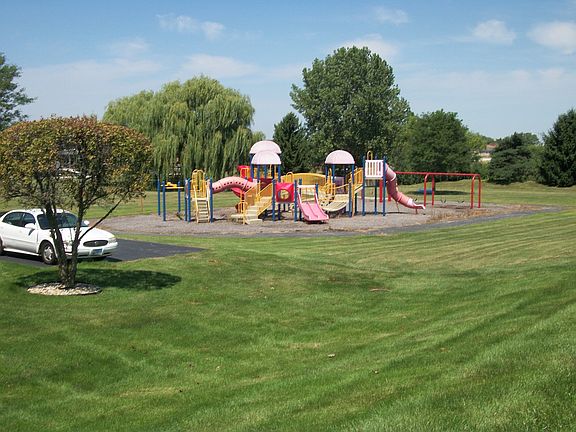 4th image of 18033 SW Vista Dr