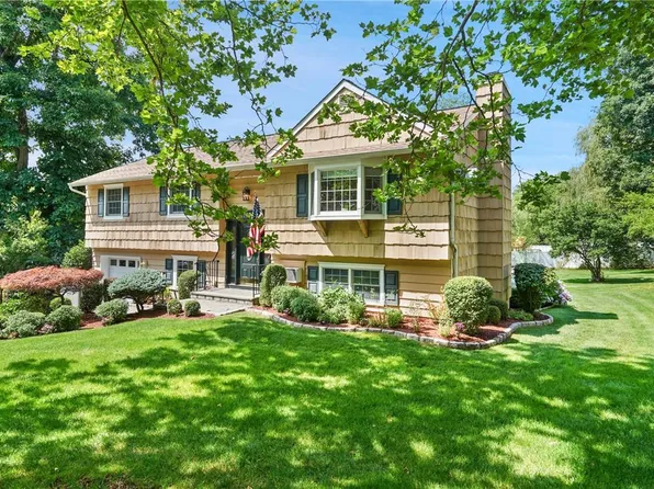 322 Heather Court, Yorktown Heights, NY 10598