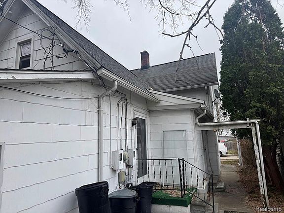 5th image of 17 Stapleton St