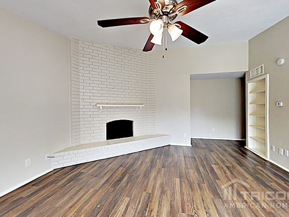 3rd image of 7636 Parkwood Ln