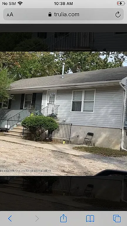 1075 W County Line Rd photo 1