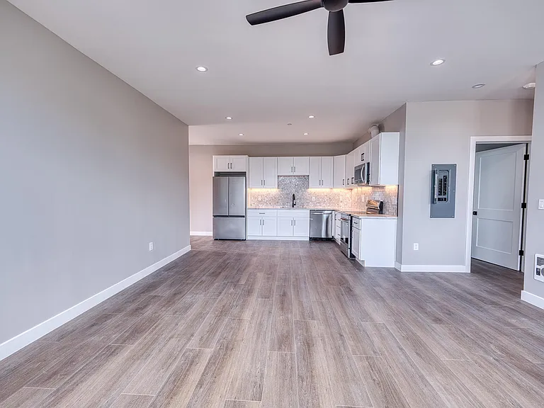 4202 Telegraph Ave #204 — Photo 6