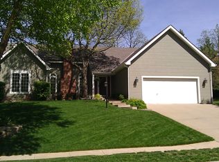 1017 S 17th Ter, Leavenworth, KS 66048
