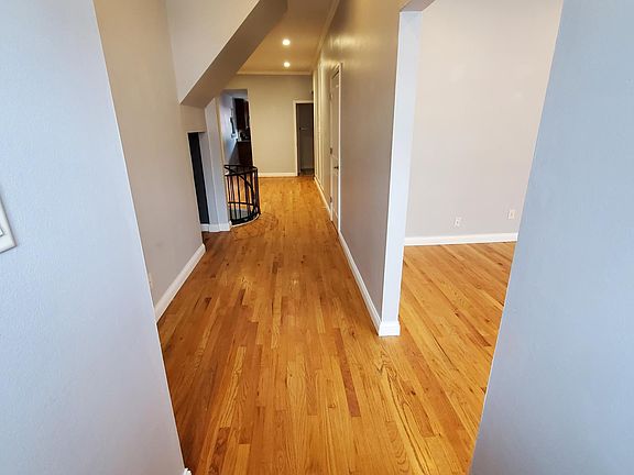 2nd image of 4208 Maryland Ave